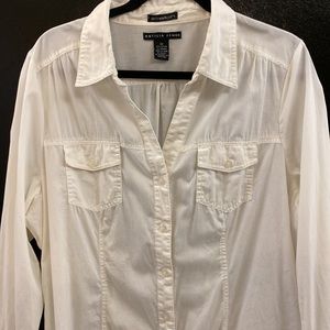 Antilia Femme White Long sleeve shirt/tunic with Two Front Pockets